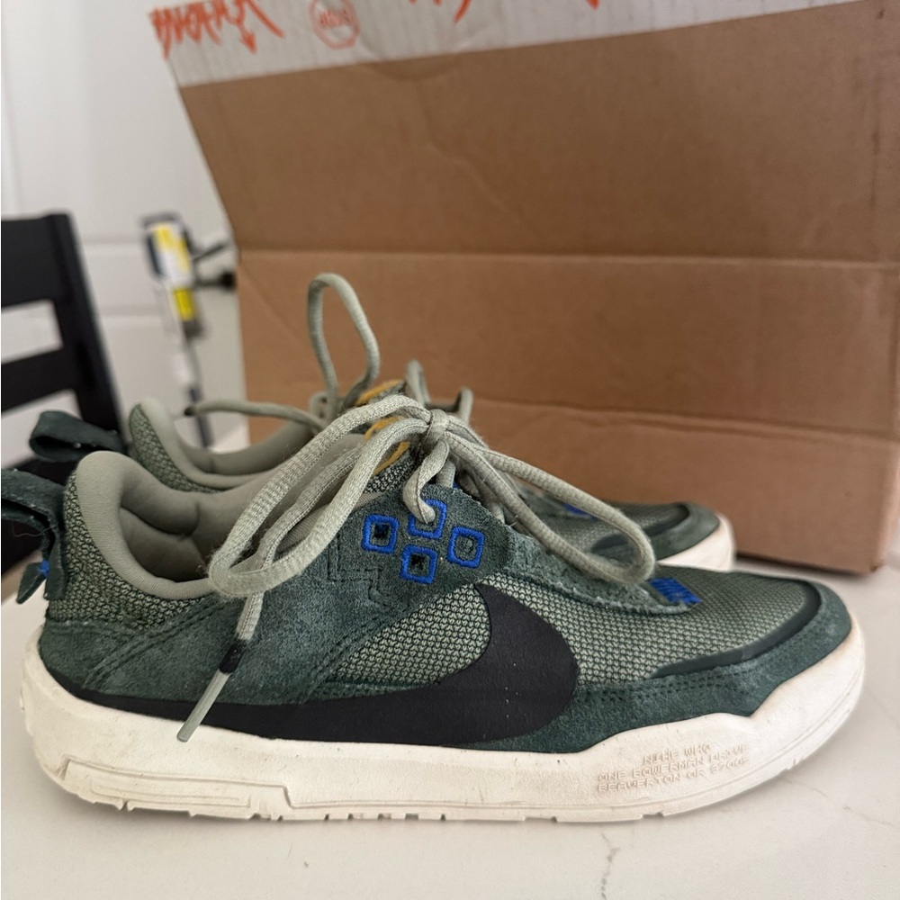 Nike Olive Green Sneakers with Black Logo